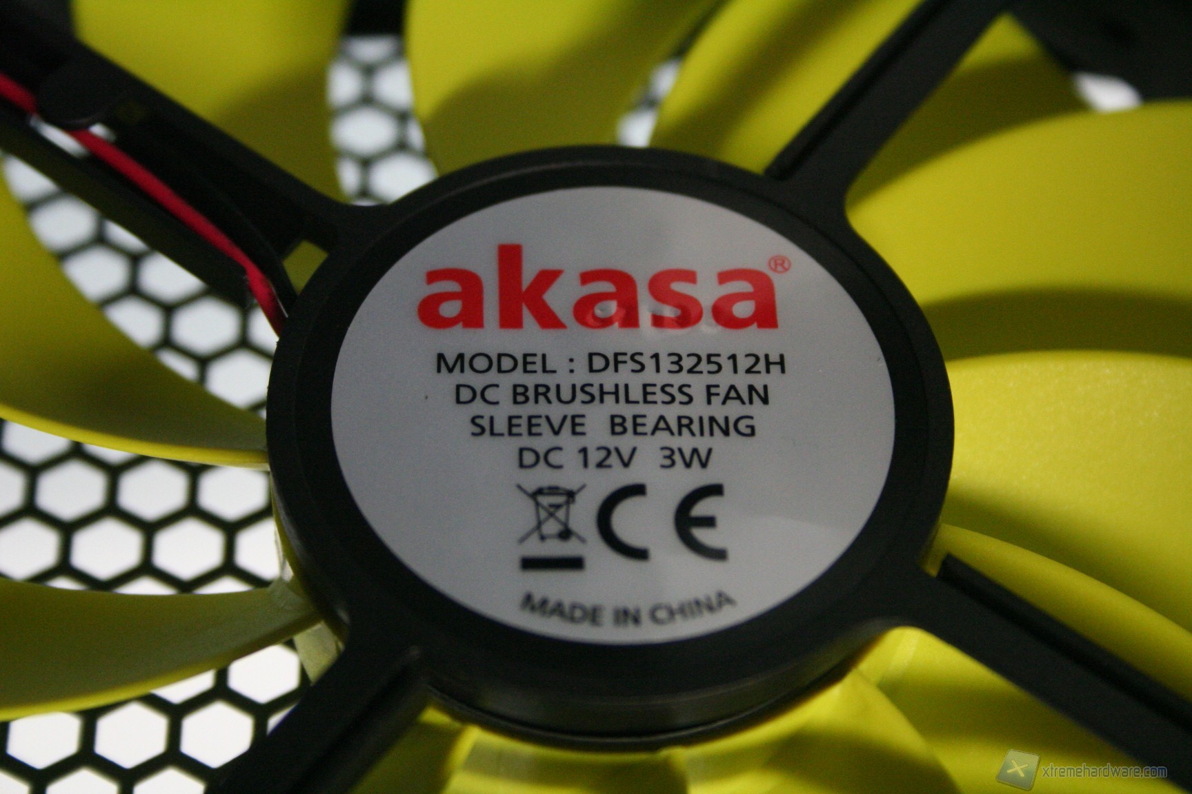 00056 AKASA VENOMPOWER850W WWW.XTREMEHARDWARE.COM