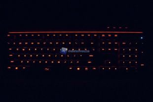 HyperX-Alloy-Elite-LED-1
