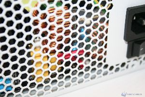 00005 PCPOWERANDCOOLING_SILENCER_MKIII_1200W_WWW.XTREMEHARDWARE.COM